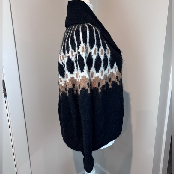 Banana Republic Open Front Cardigan Sweater – Black/Tan/White Patterned Knit (M) - Picture 8 of 13